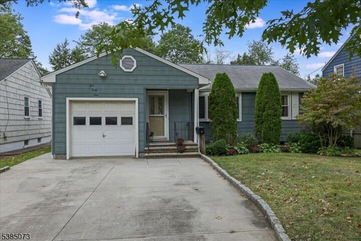 Property Photo:  544 Willow Ave  NJ 07076 