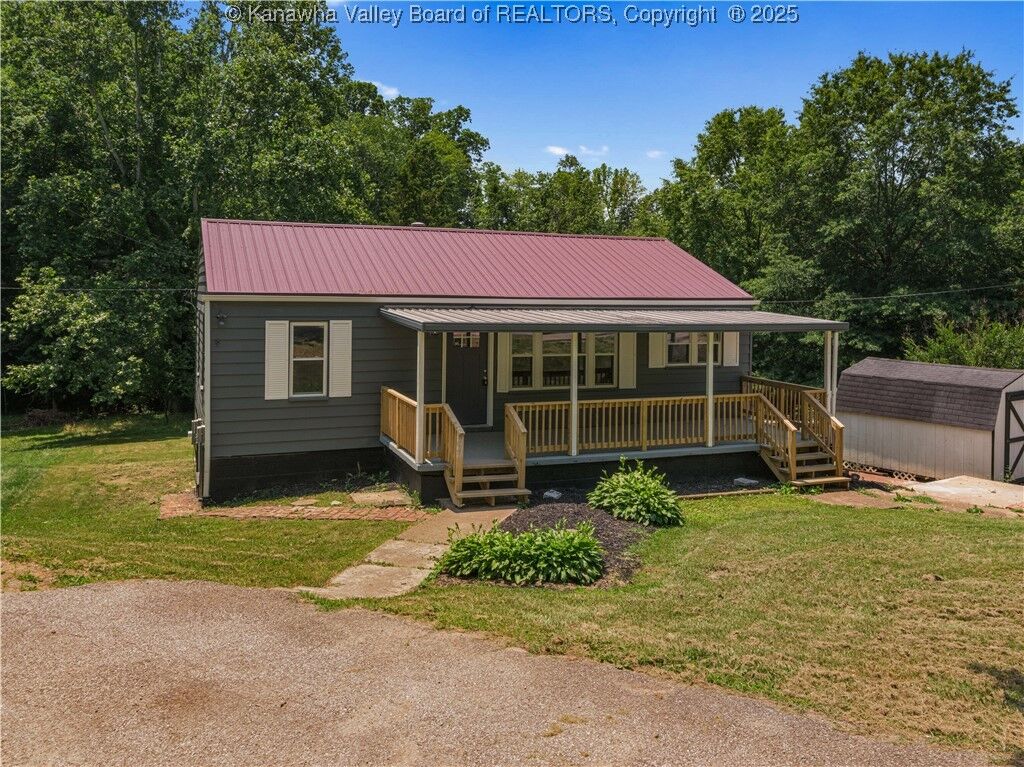Property Photo: 5285 Kelly Road WV 25313