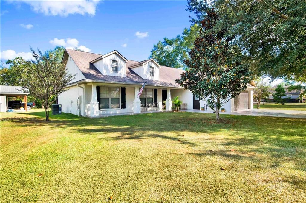 Property Photo:  26654 County Road 69 Road  AL 36551 
