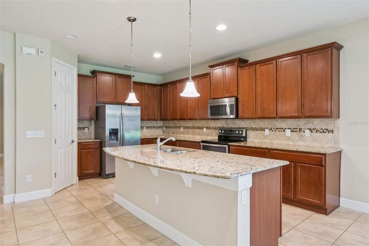 Property Photo:  11807 Padua Lane  FL 32827 