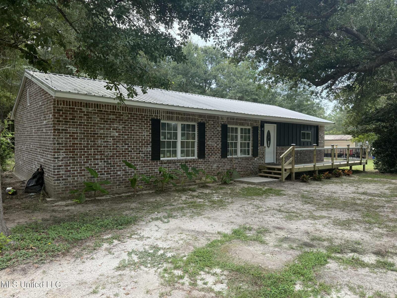 Property Photo:  23060 Road 261  MS 39466 