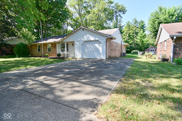 Property Photo: 7624 Miracle Road IN 46237