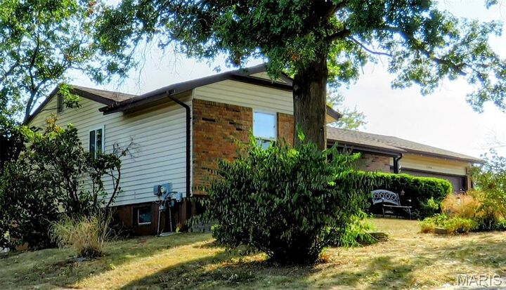 Property Photo:  5340 Winthrop Drive  MO 63049 