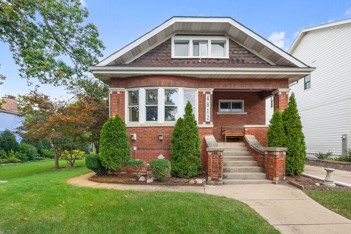 Property Photo:  4812 Oakwood Avenue  IL 60515 
