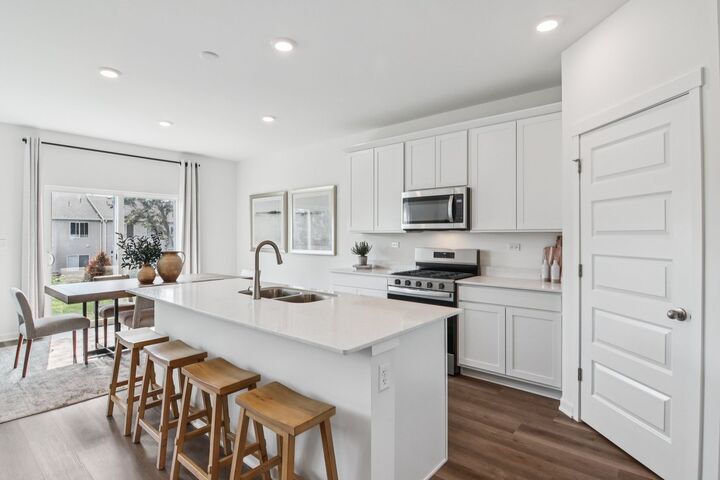 Property Photo:  1452 Vintage Drive  IL 60543 