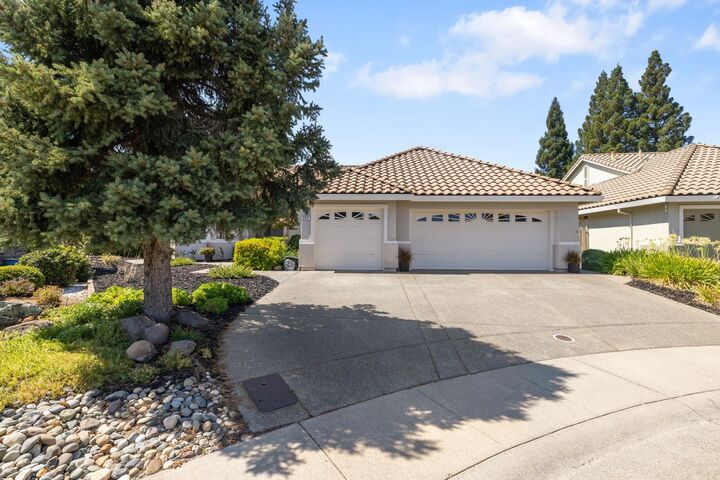 Property Photo:  241 Saddlebag Court  CA 95747 