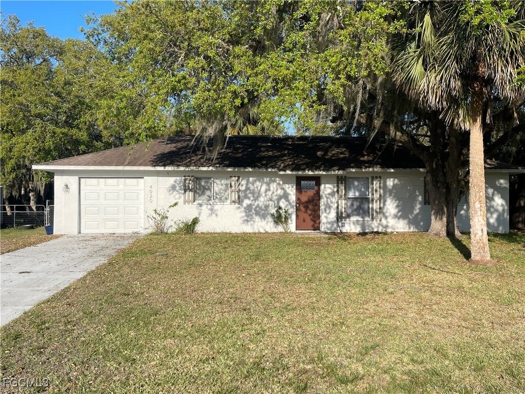 Property Photo:  4020 E Sunflower Circle  FL 33935 