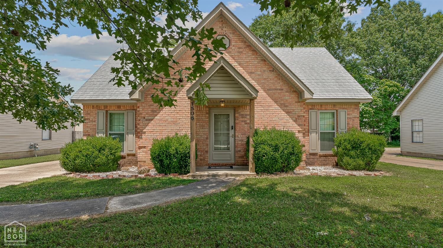 Property Photo: 1506 Golf Course Drive AR 72404