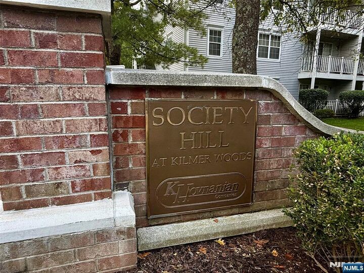 366 Cottonwood Way  Mahwah NJ 07430 photo