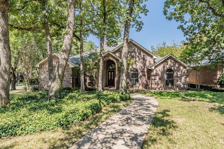 Property Photo:  3407 Forestshire Court  TX 76001 