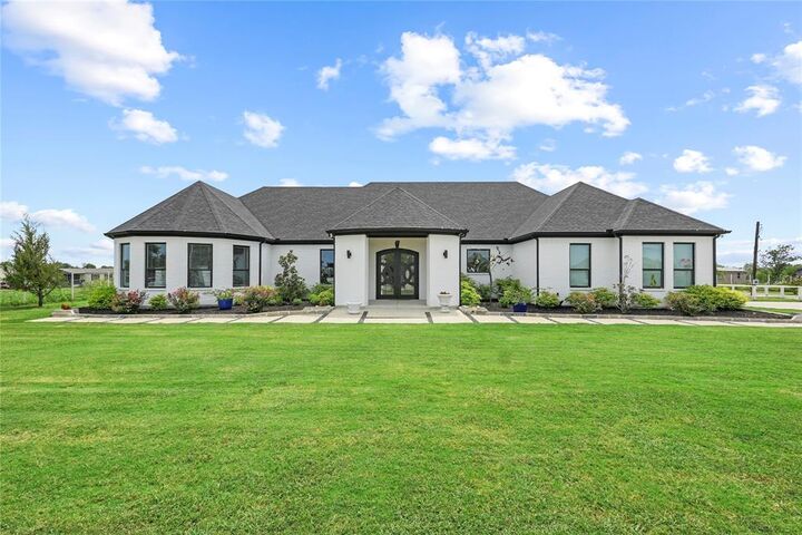 Property Photo:  2764 County Road 2134  TX 75135 