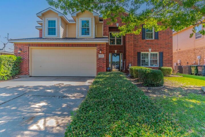 Property Photo: 7523 Geneseo Lane TX 76002