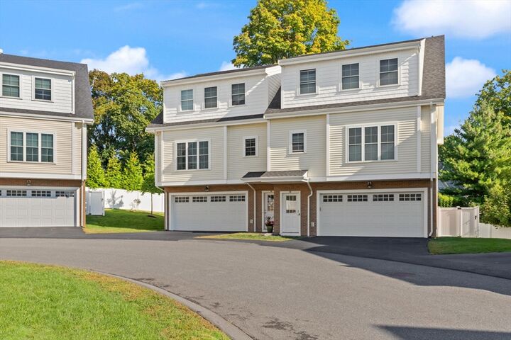 Property Photo: 253 Nahatan 11 MA 02062