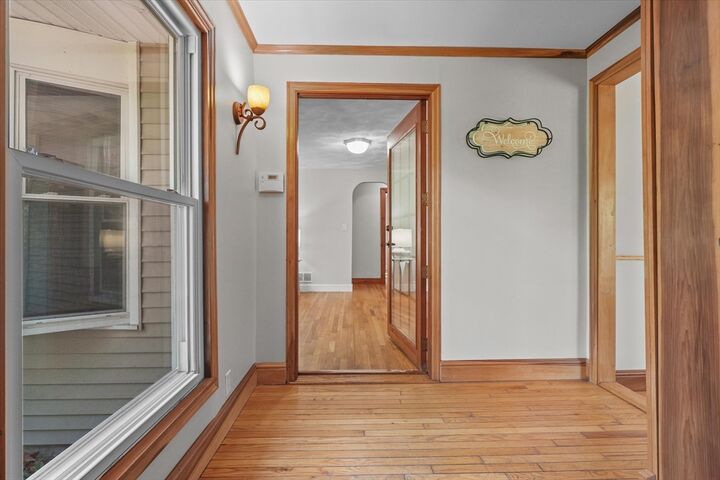 Property Photo:  34 Glen Rd  MA 01887 