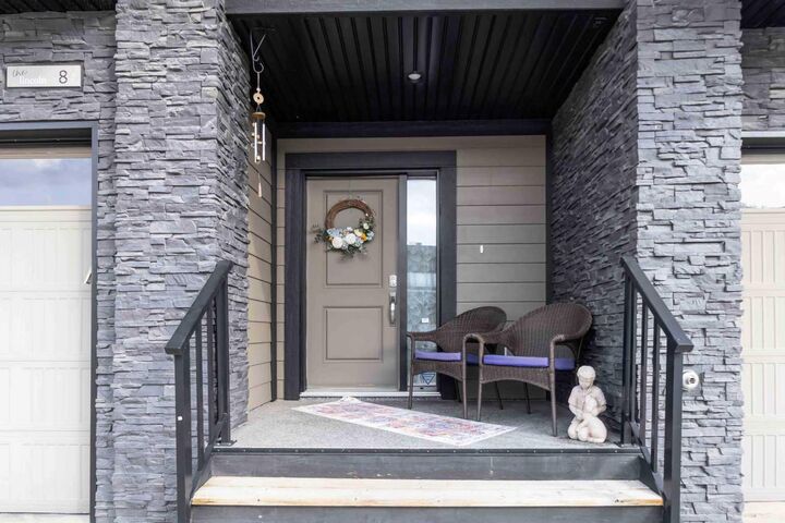 Property Photo:  208 Sparrow Hawk Drive 8  AB T9K 0Y8 