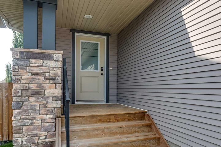 Property Photo:  66 Truant Crescent  AB T4P 0S9 