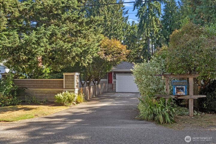 Property Photo:  8564  30th Avenue NW  WA 98117 