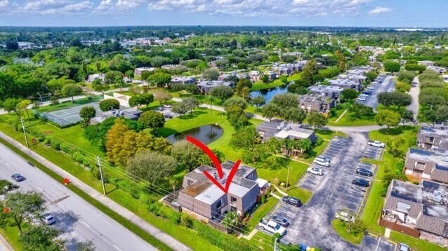 Property Photo:  1530 N Forest Lakes Circle B Circle  FL 33406 