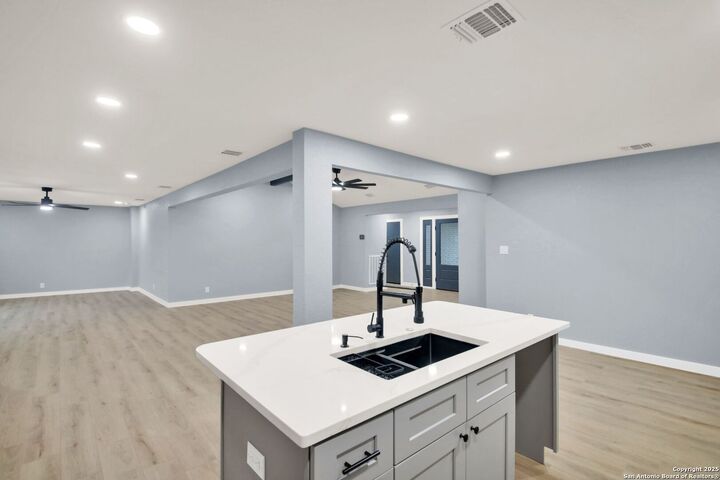 Property Photo:  121 Andorra  TX 78148 