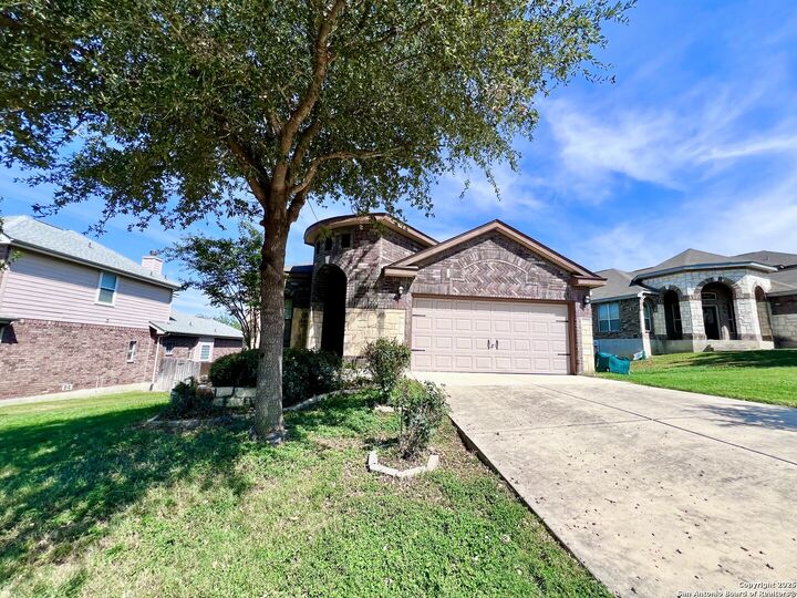 Property Photo:  13709 Trailside Ln  TX 78233 