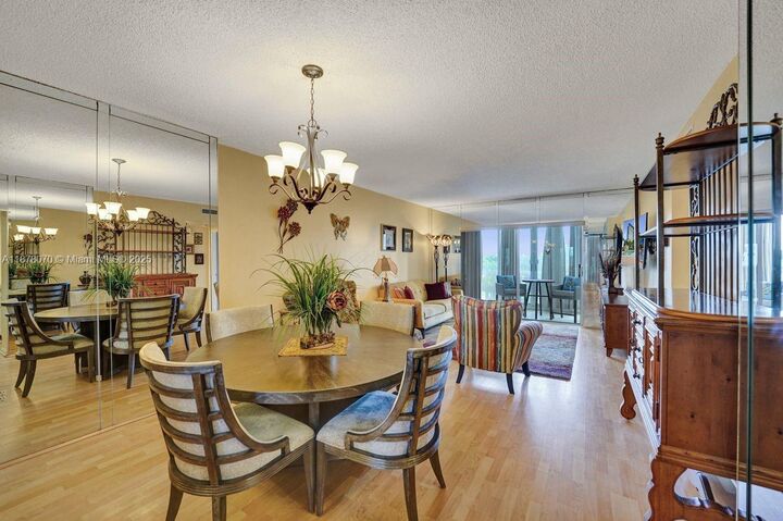 Property Photo: 4001 Hillcrest Dr 403 FL 33021