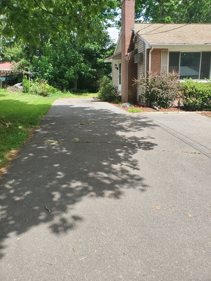Property Photo:  61 Grant Road  CT 06042 