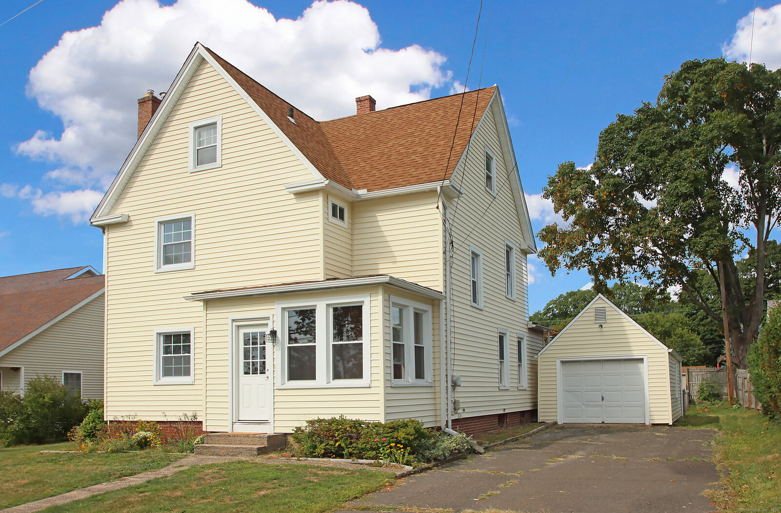 Property Photo:  24 Harrington Street  CT 06451