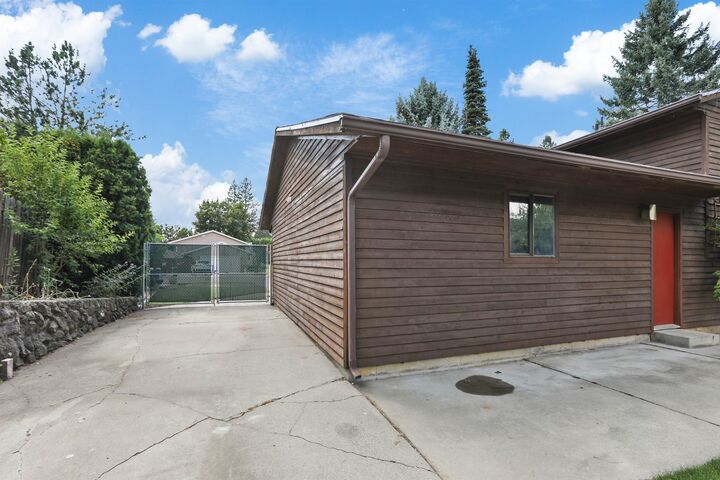 Property Photo:  6317 S Martin St  WA 99223