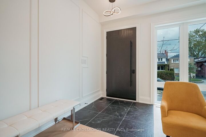 Property Photo:  112 Blantyre Avenue  ON M1N 2R5 