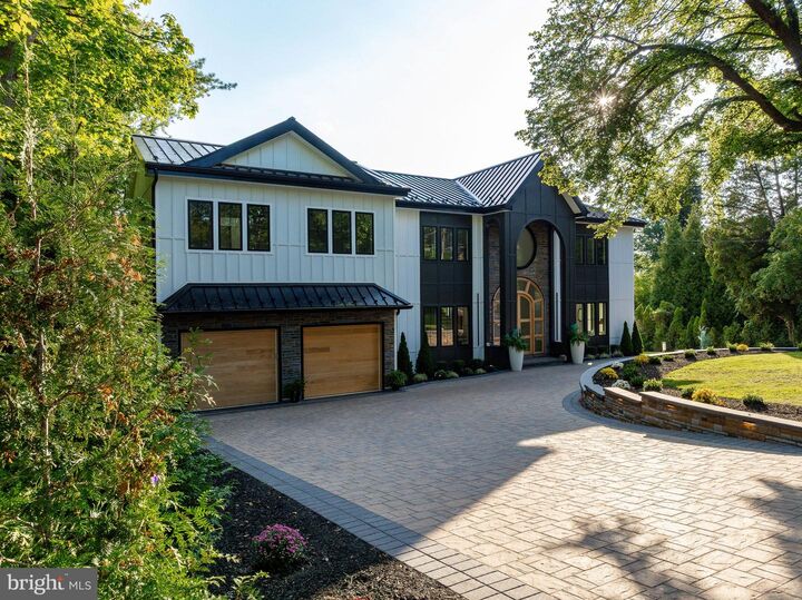 Property Photo: 9402 Meadowbrook Avenue PA 19118