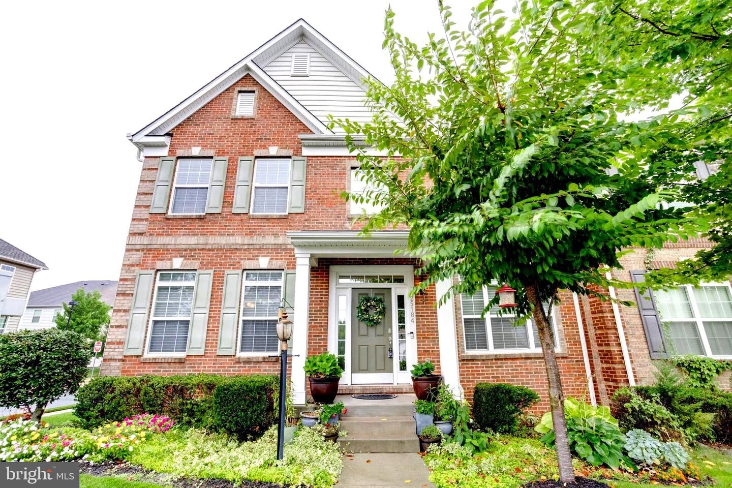 Property Photo:  25184 Crested Wheat Drive  VA 20105 