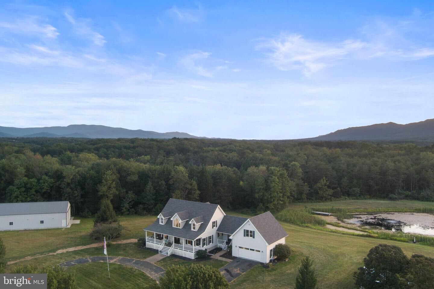 Property Photo:  414 Simons Way  VA 22630 