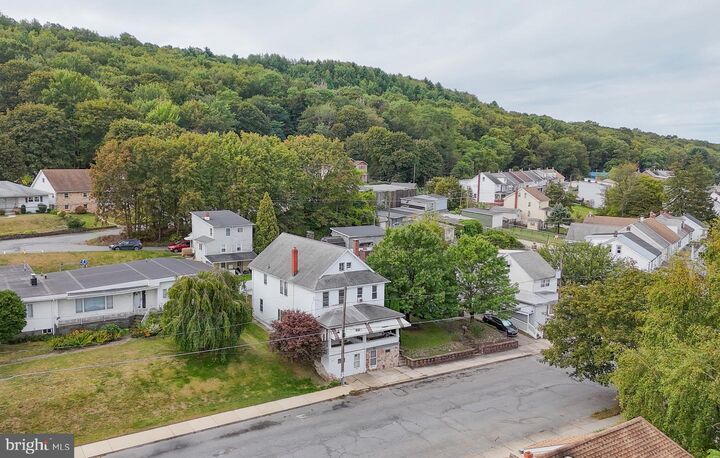 Property Photo:  120 W Abbott Street  PA 18232 