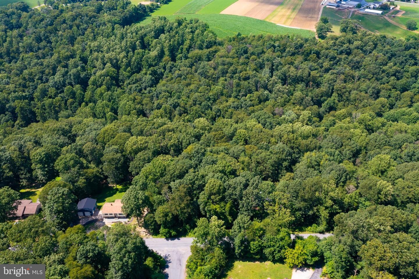 Property Photo: 9 Deer Lane PA 17532