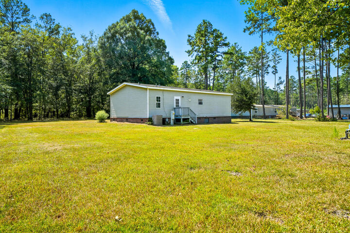Property Photo: 2290 Bethera Road SC 29431