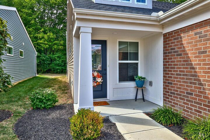 Property Photo:  5813 Parkview Lane  OH 45150 