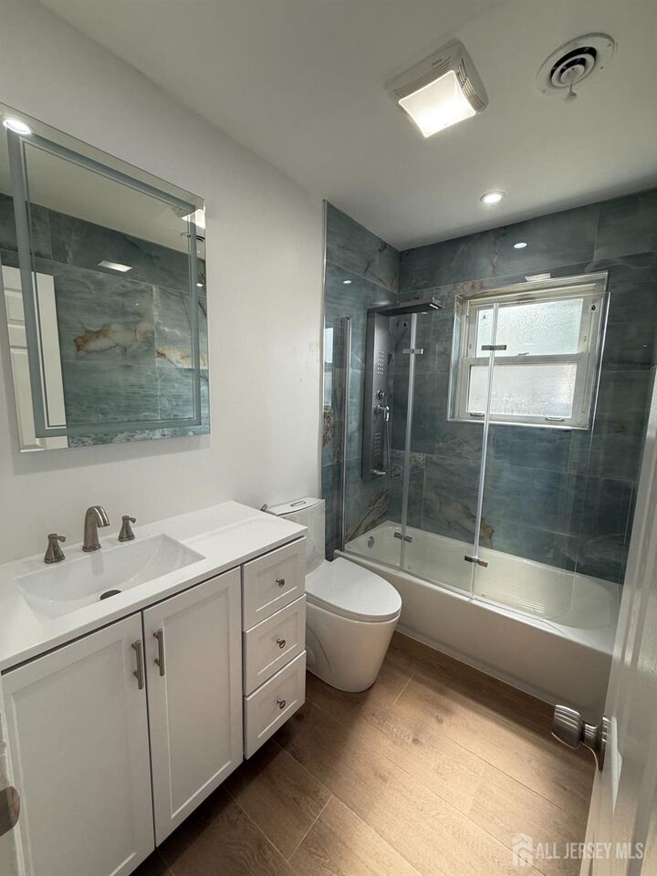 Property Photo:  57 Judson Street 3 B  NJ 08837 