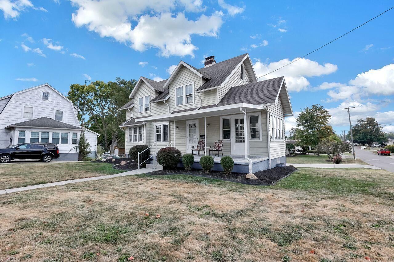 Property Photo: 915 W Main Street OH 43055