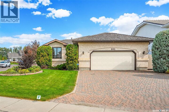 Property Photo:  802 Braeside View  SK S7V 1A7 