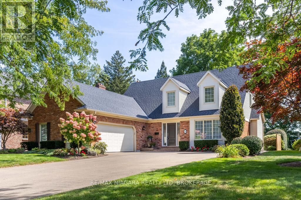 Property Photo:  24 Golden Boulevard  ON L2N 7M9 