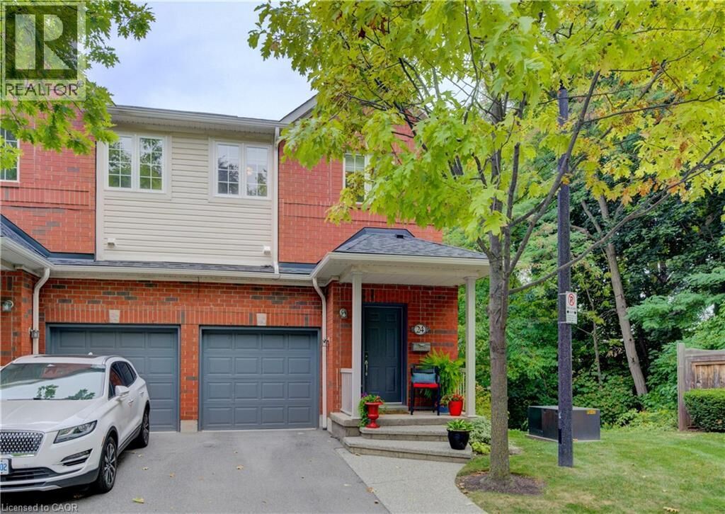 Property Photo:  120 Beddoe Street 24  ON L8P 4Z4 