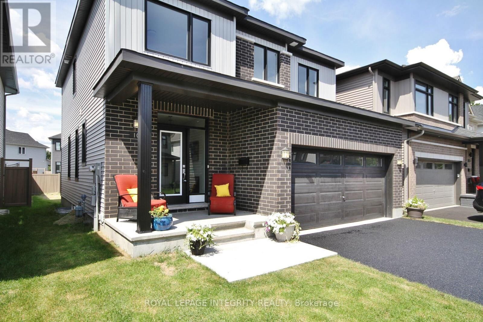Property Photo: 109 Ryland Street ON K2J 4V3
