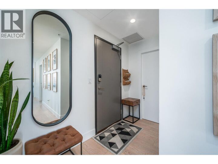 Photo de la propriété:  1191 Sunset Drive 3006  BC V1Y 0J6 
