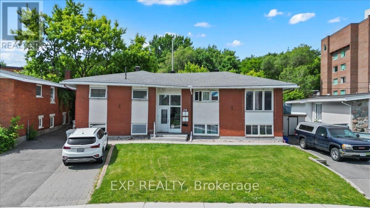 Property Photo:  215 Lavergne Street  ON K1L 5E4 