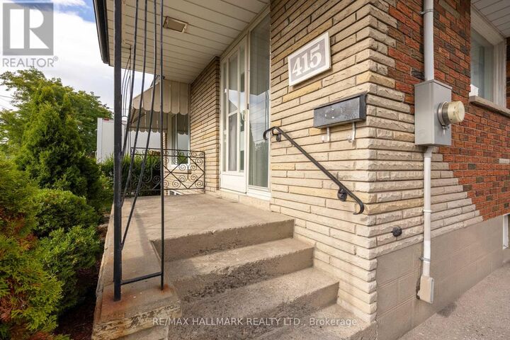 Photo de la propriété: 415 Stevenson Road North Main ON L1J 5N7