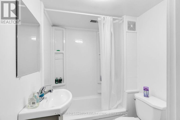 Property Photo:  607 First Street East  ON K6H 1L9 