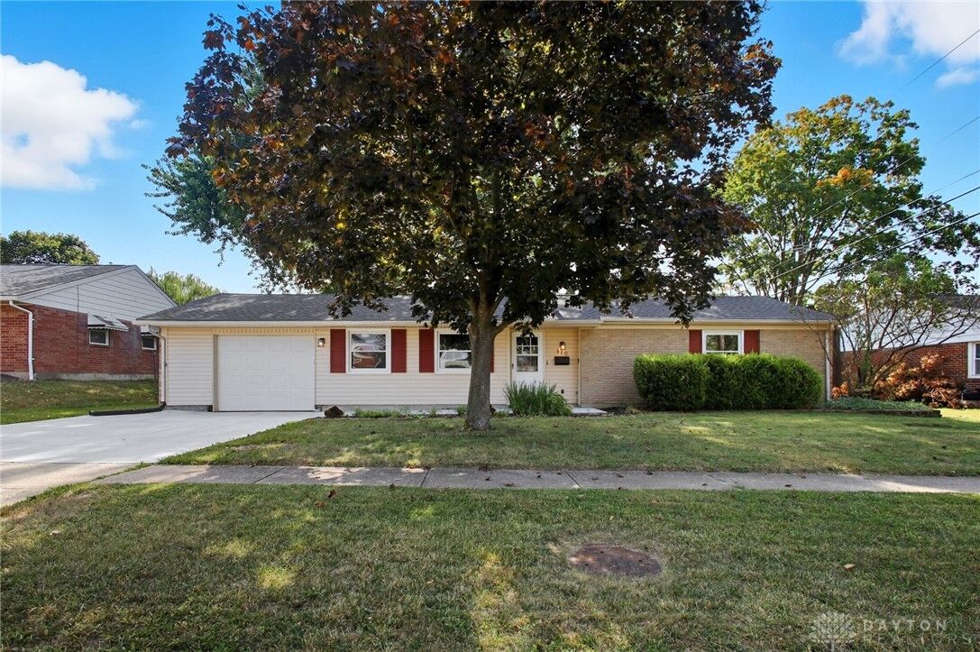 Property Photo:  110 Mountair Drive  OH 45377 