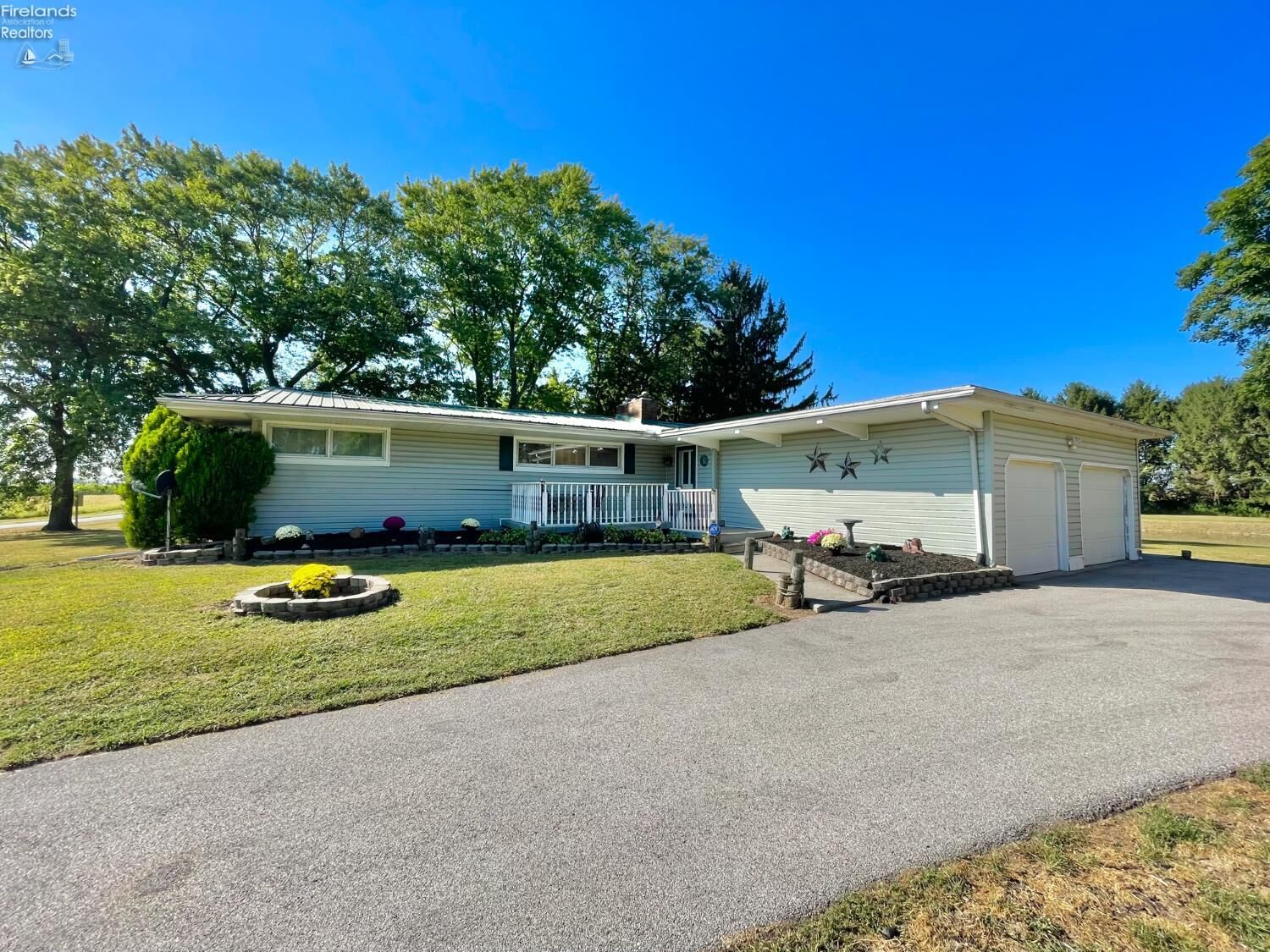 Property Photo:  5762 County Road 191  OH 44811 