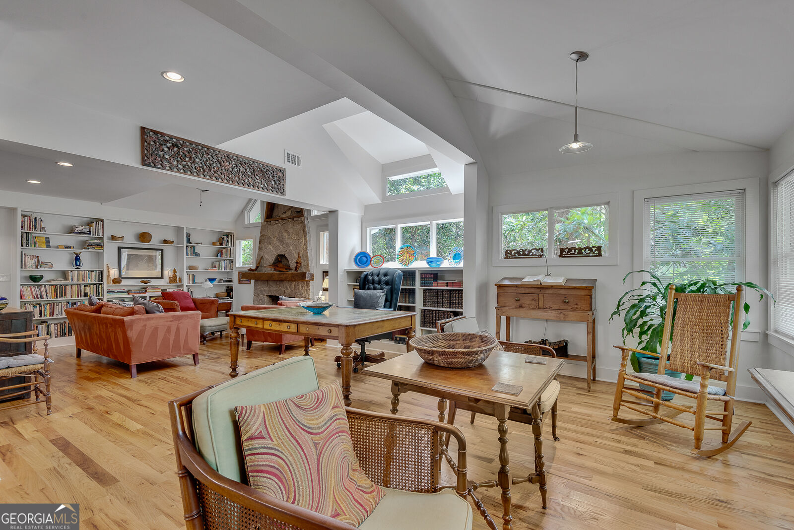 Property Photo: 4621 Lakeshore Drive GA 30072