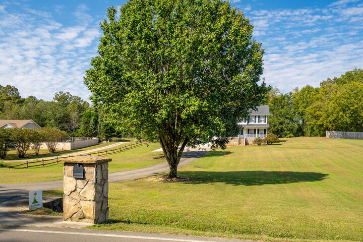 Property Photo: 573 McCamy Sumach Road GA 30705